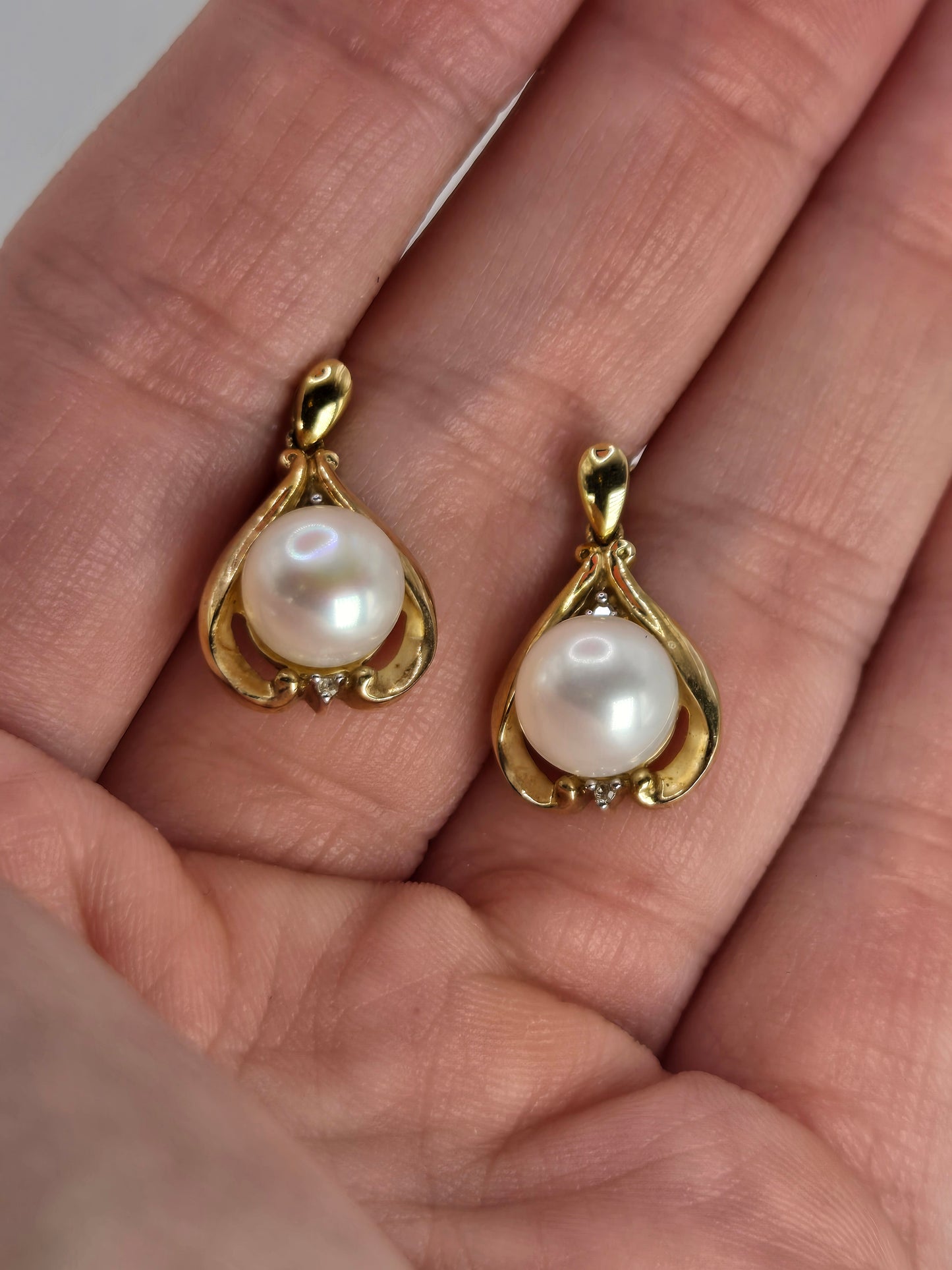 Alwand Vahan 10kt Yellow Gold Pearl Diamond Accent Drop Dangle Post Earrings
