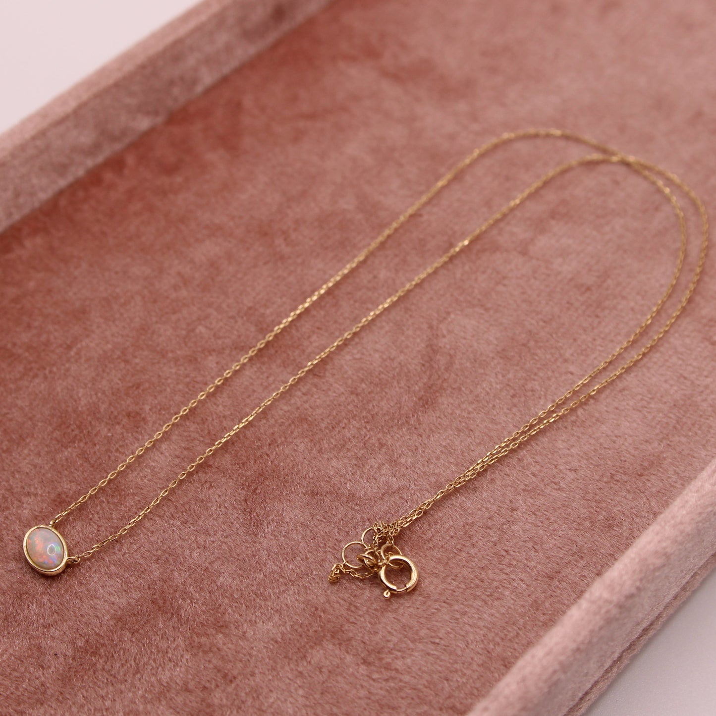 *SOLD* 14kt Yellow Gold Opal Cabochon Single Station Dainty Adjustable Chain Necklace