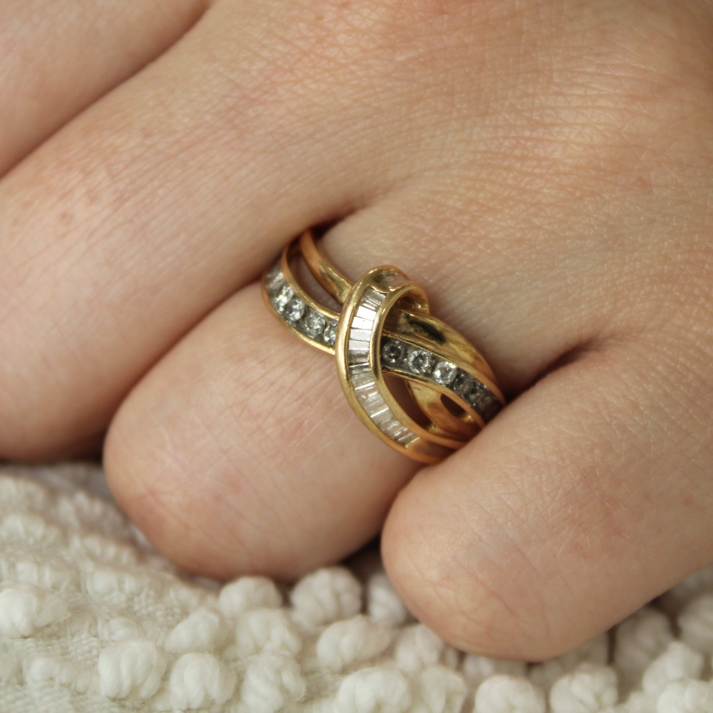 *SOLD* 10kt Yellow Gold Natural Diamond Round & Baguette Swirl Ribbon Ring