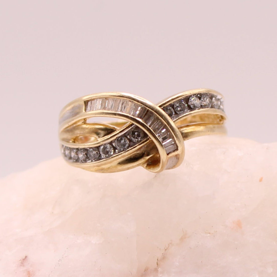 *SOLD* 10kt Yellow Gold Natural Diamond Round & Baguette Swirl Ribbon Ring