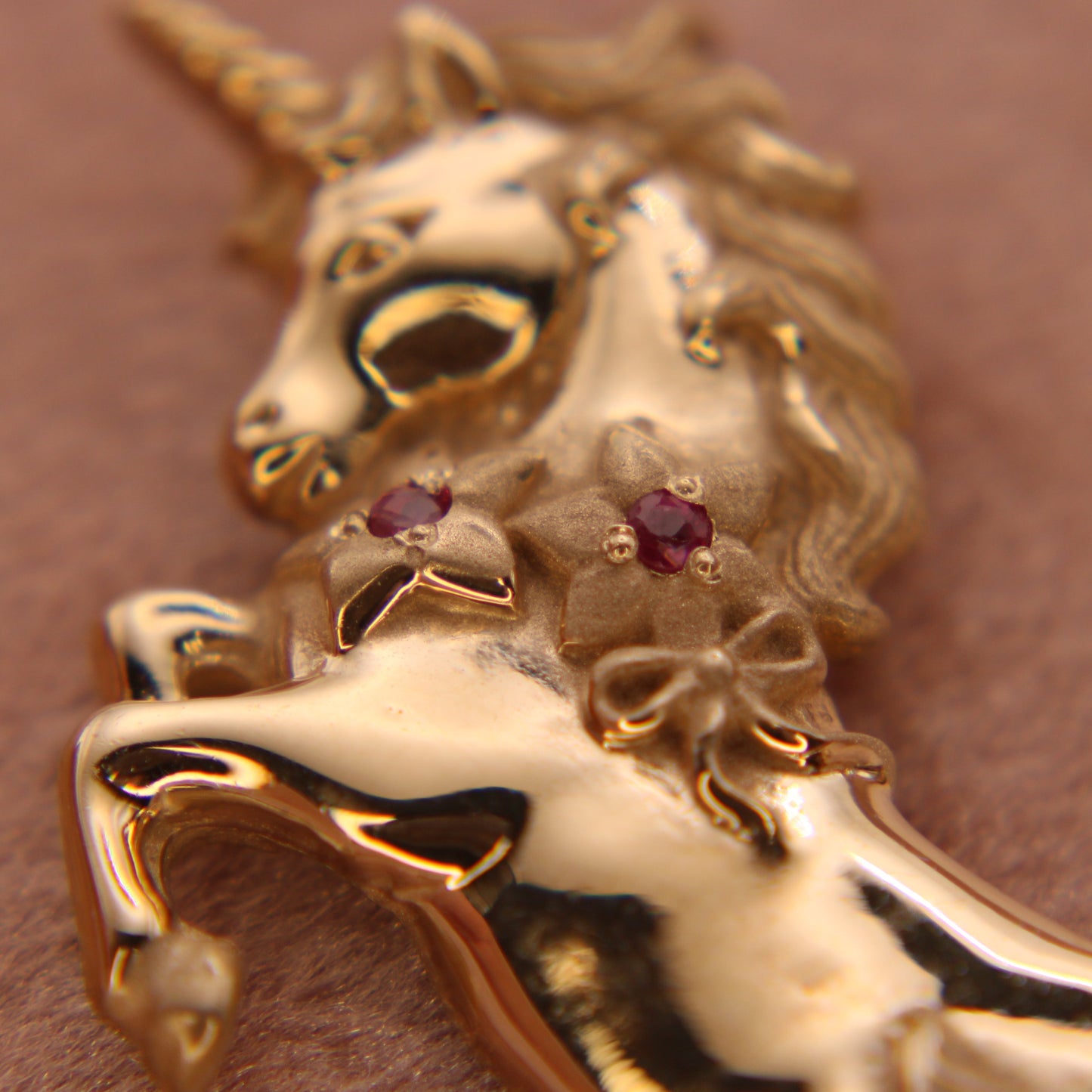 Gorham 10kt Yellow Gold Ruby Rare Collectible Unicorn Horse Pendant