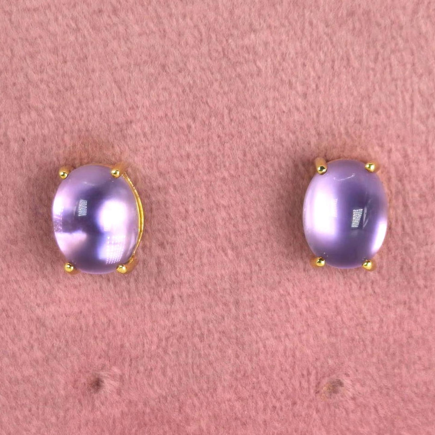 Roberto Coin 18kt Gold Amethyst Cabochon Mother of Pearl Shanghai Stud Earrings
