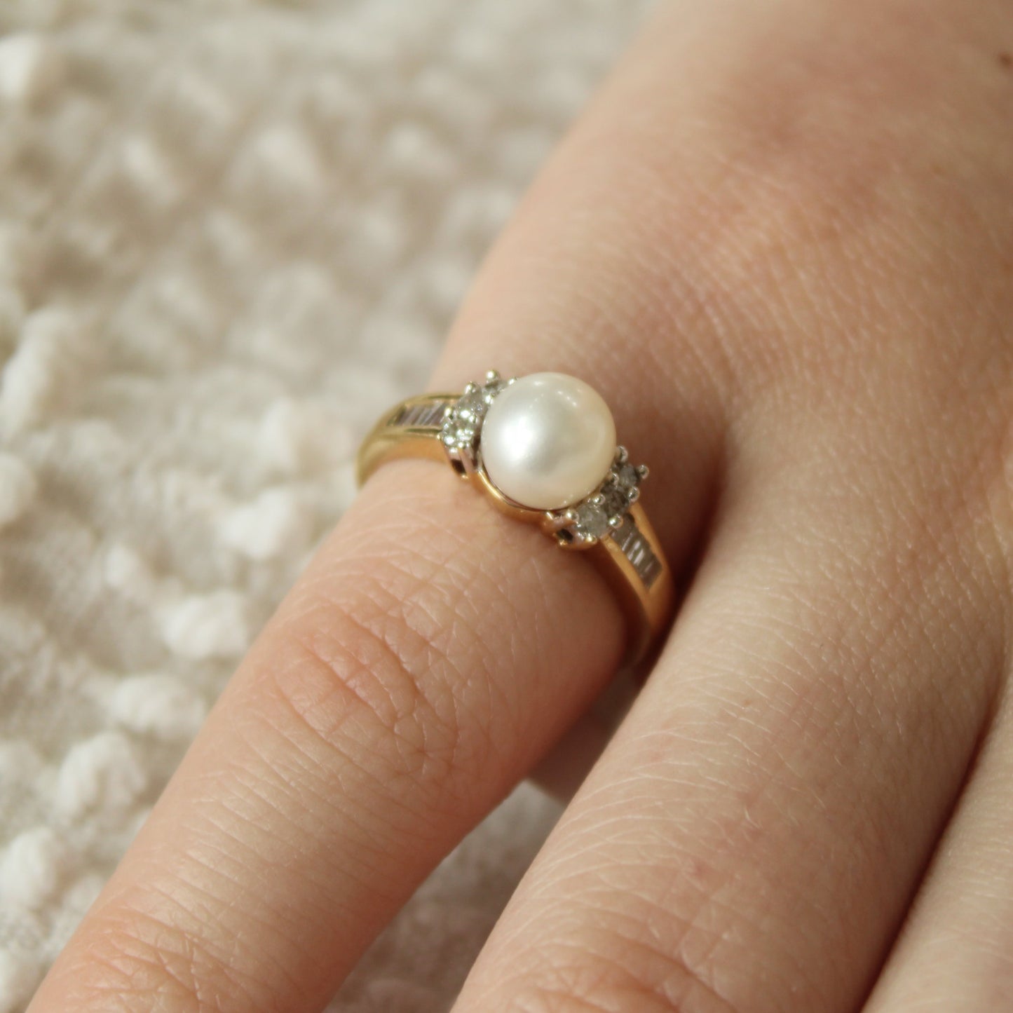 14kt Yellow Gold Diamond Pearl Bow Ring For Anniversary Birthstone Engagement