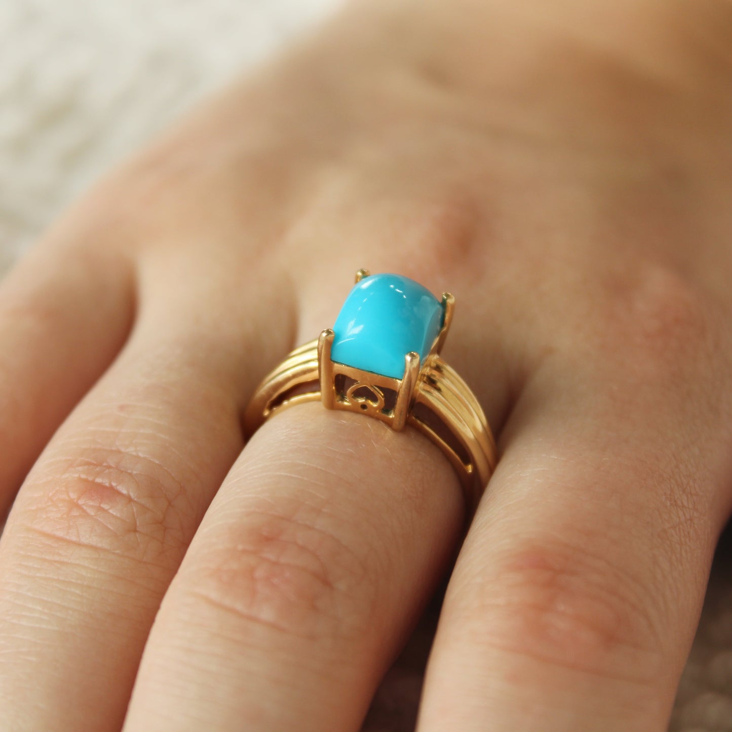 Vintage 14kt Yellow Gold Sleeping Beauty Turquoise Cabochon Cocktail Ring