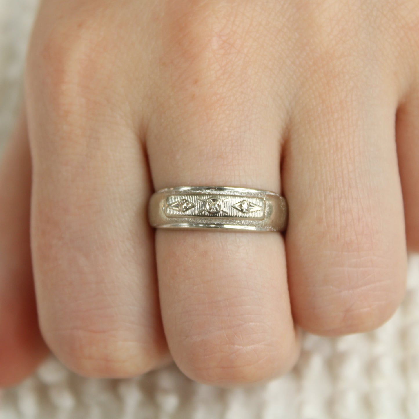 Antique 14kt White Gold Diamond Art Deco Wedding Engagement Band Ring