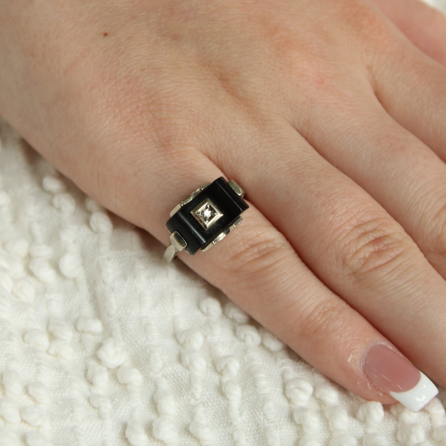 Antique 10kt White Gold Art Deco Onyx Diamond Cocktail Ring