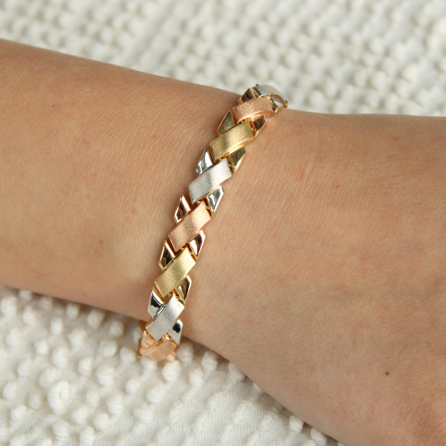 Aurafin 14kt Tri Color Yellow White Rose Gold Brushed X Link Bracelet