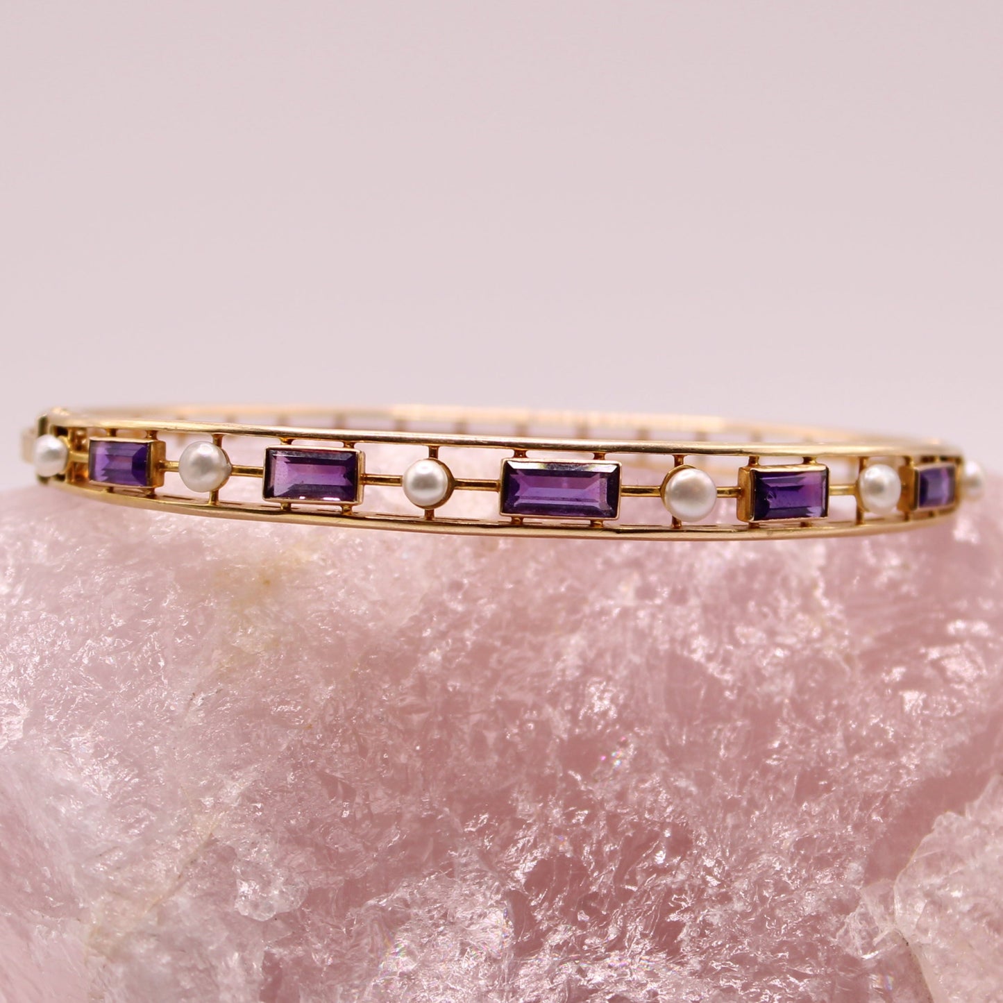 Vintage 14kt Yellow Gold Amethyst Seed Pearl Open Cage Bangle Bracelet 7"