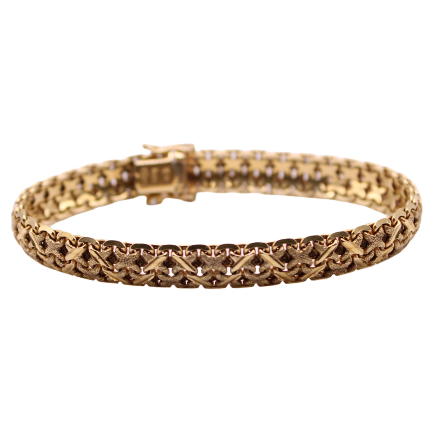 Hirsh Chitrik 14kt Yellow Gold Sandblast Texture Woven X Pattern Link Bracelet