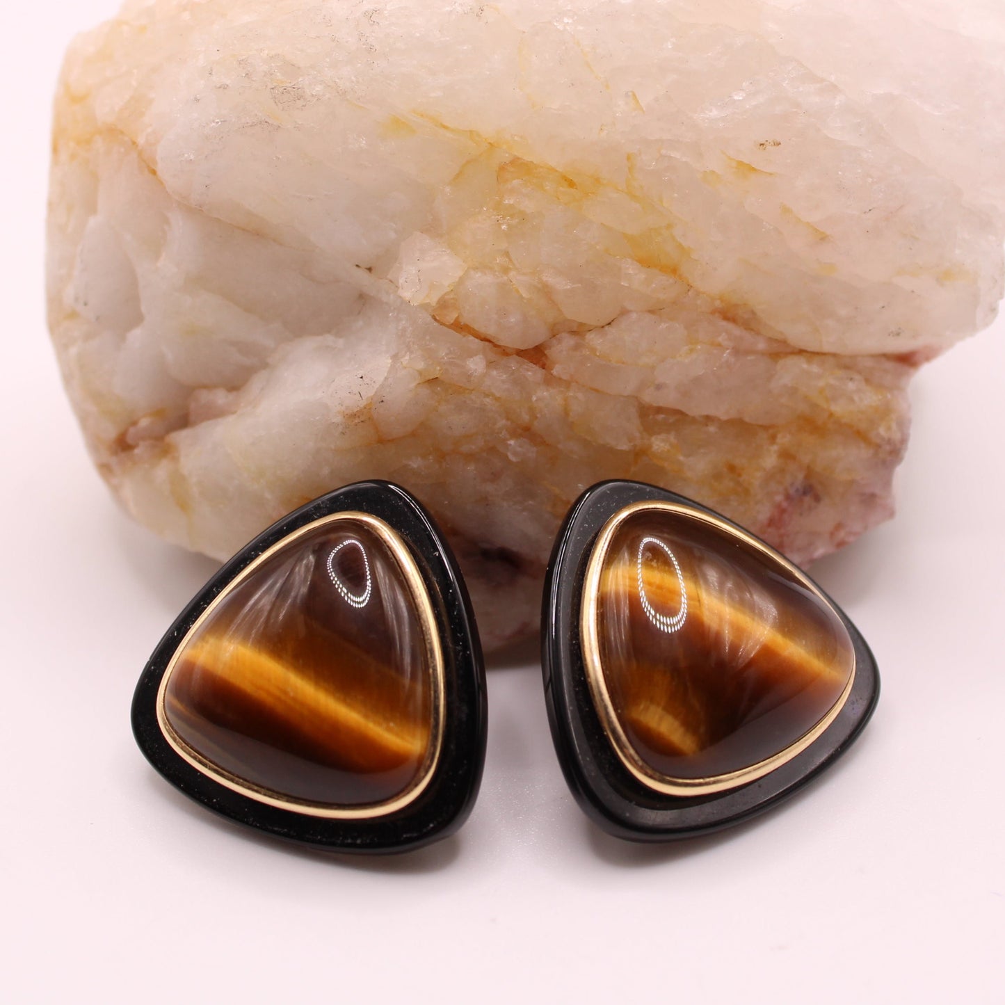 14kt Yellow Gold Cabochon Tigereye Onyx 1" Triangle Post Earrings