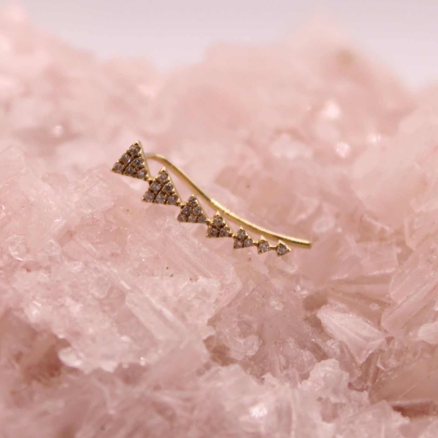 14kt Yellow Gold Diamond Triangle Graduated Arrows Left Ear Climber Pierced Earring