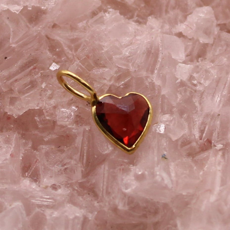 14kt Yellow Gold Heart Cut Garnet Bezel Dainty Mini Dangle Charm Pendant