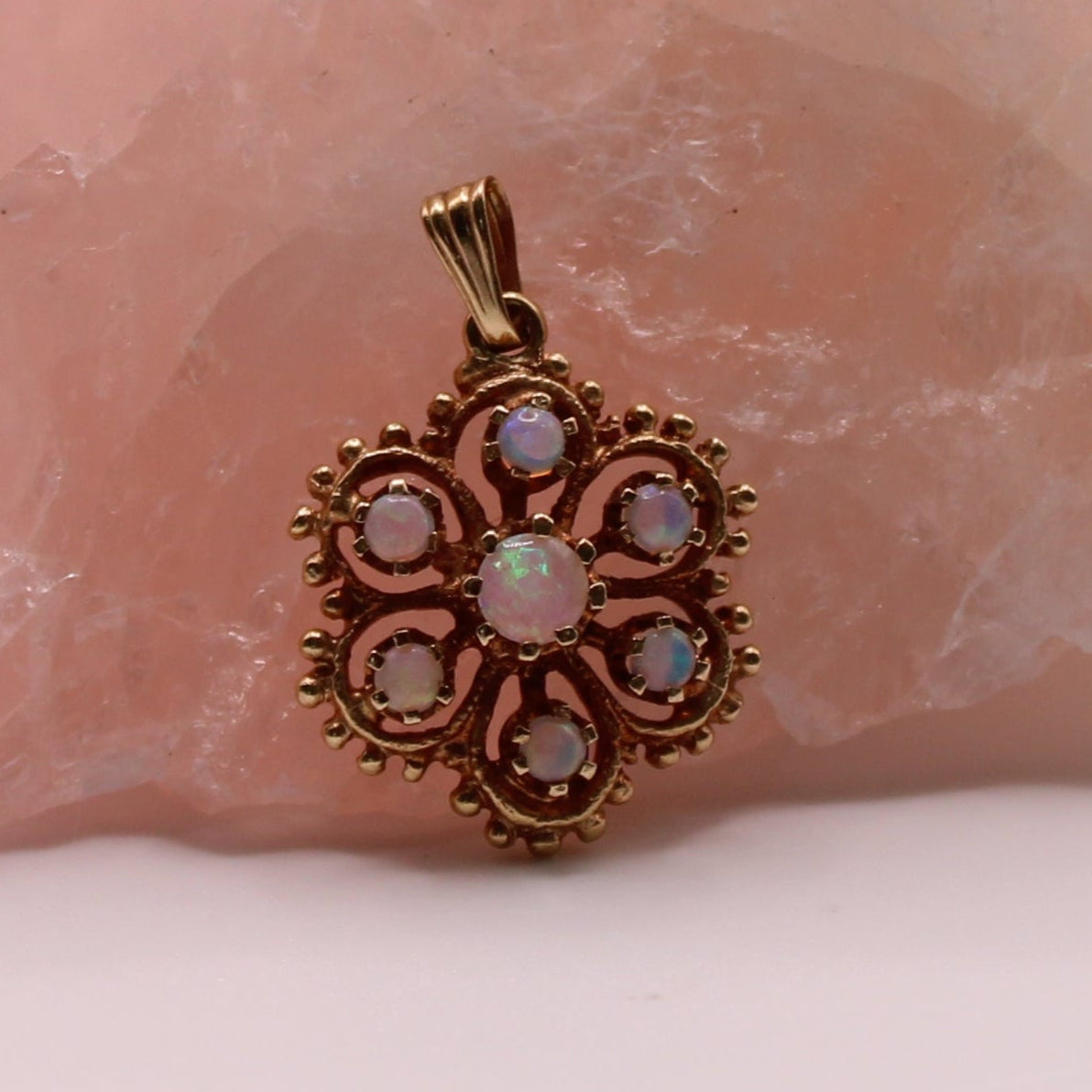 Estate 14kt Yellow Gold Opal Etruscan Beaded Flower Floral Charm Pendant