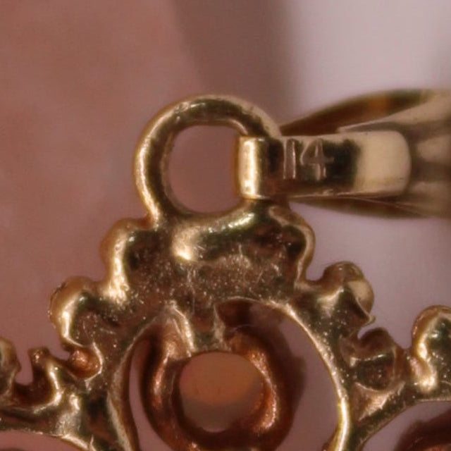 Estate 14kt Yellow Gold Opal Etruscan Beaded Flower Floral Charm Pendant