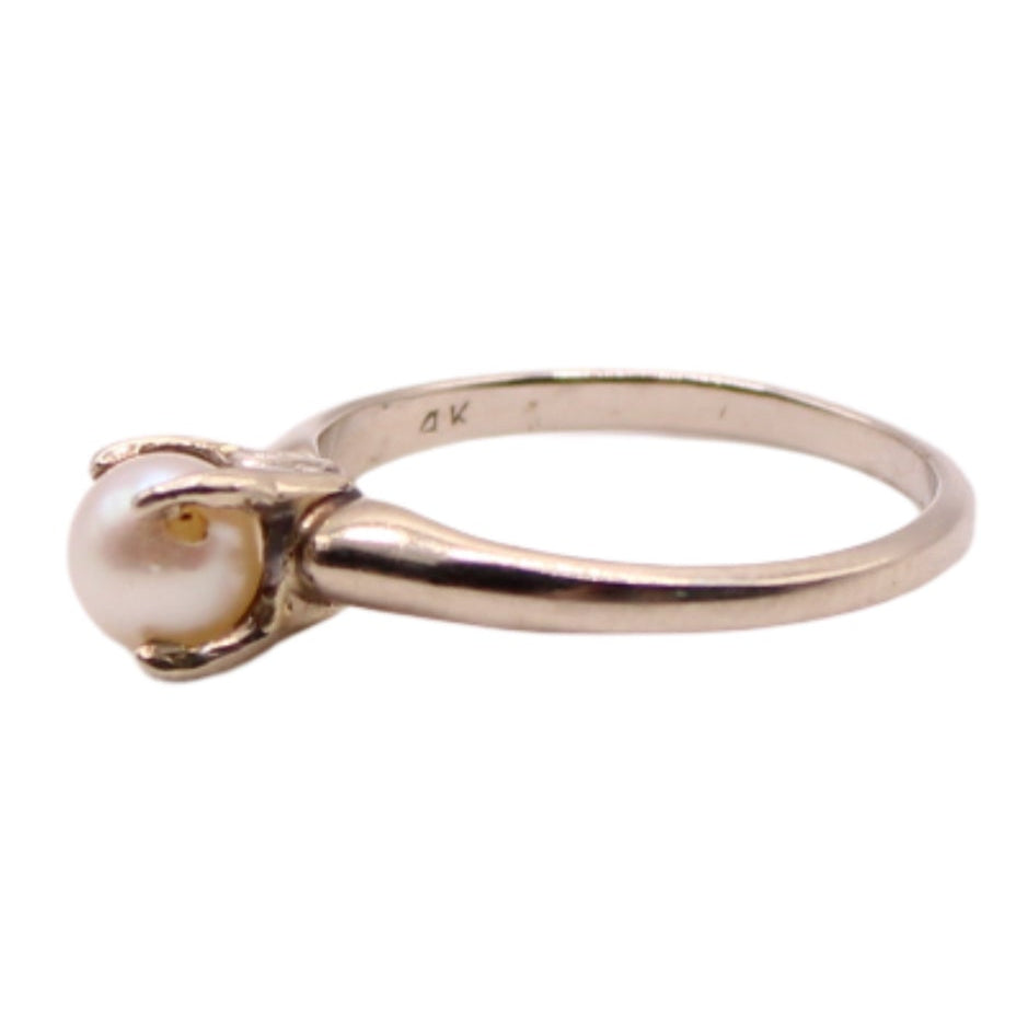 Vintage 14kt Yellow Gold Seed Pearl Solitaire Birthstone Ring