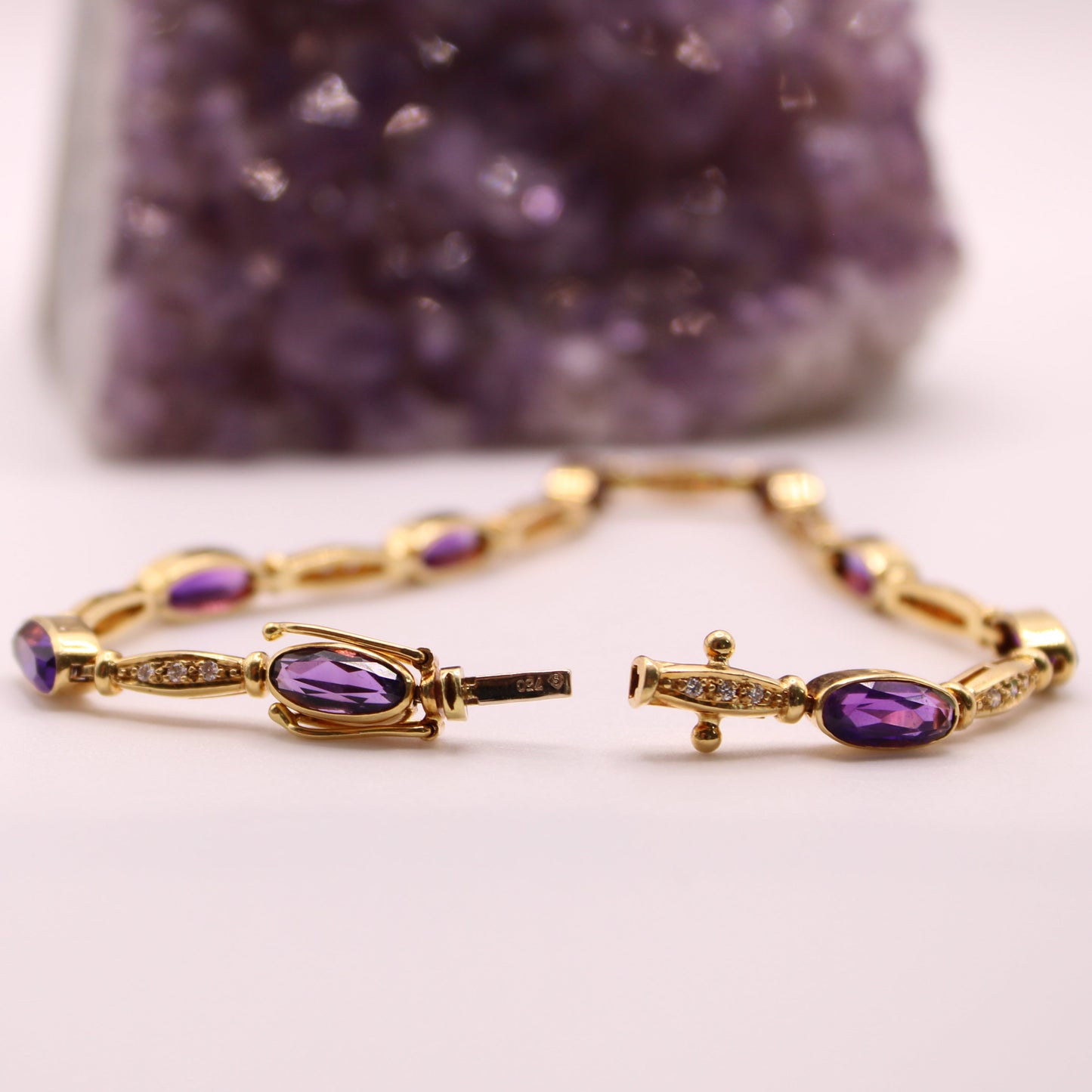 18kt Yellow Gold Diamond Oval Amethyst Tennis Chain Link Bracelet 7.25"