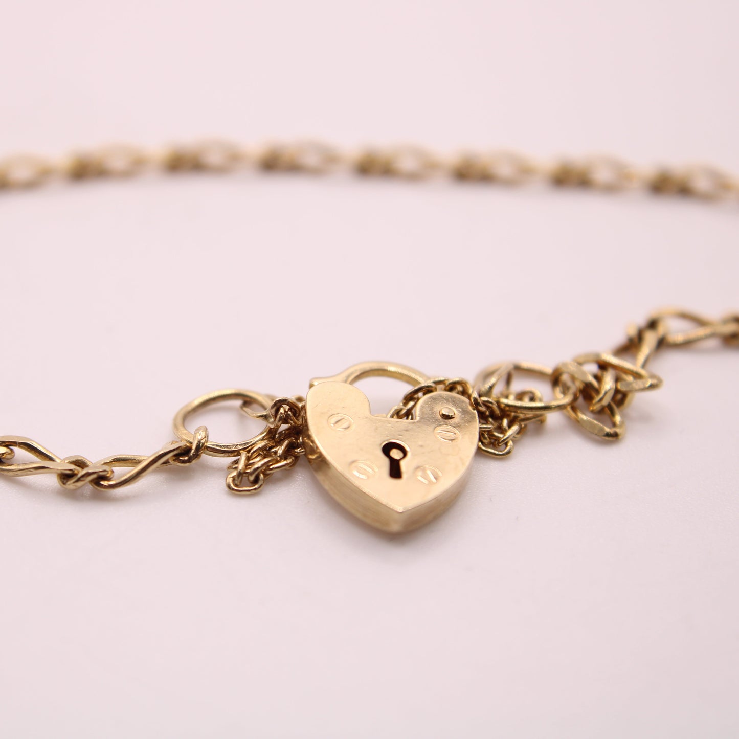 Vintage 9kt Yellow Gold English Figaro Etched Heart Locket Charm Bracelet