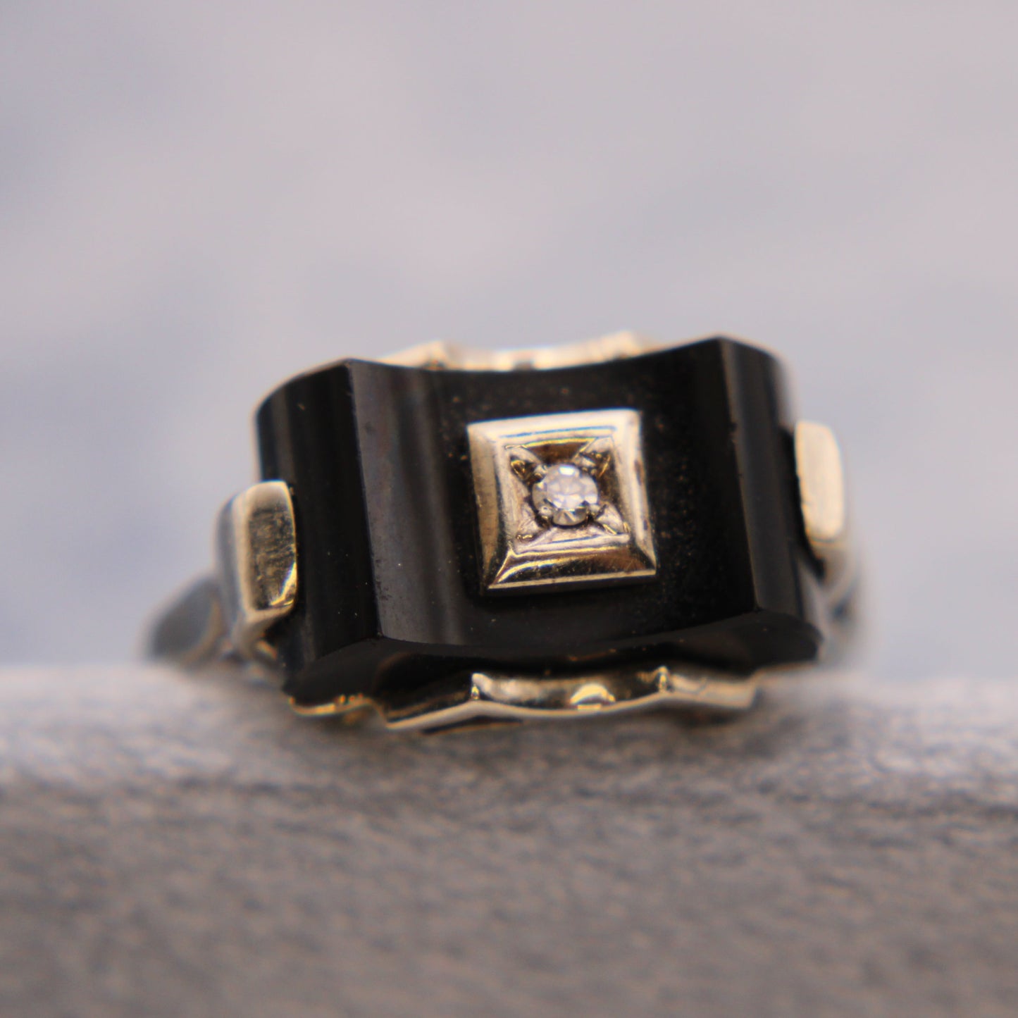 Antique 10kt White Gold Art Deco Onyx Diamond Cocktail Ring