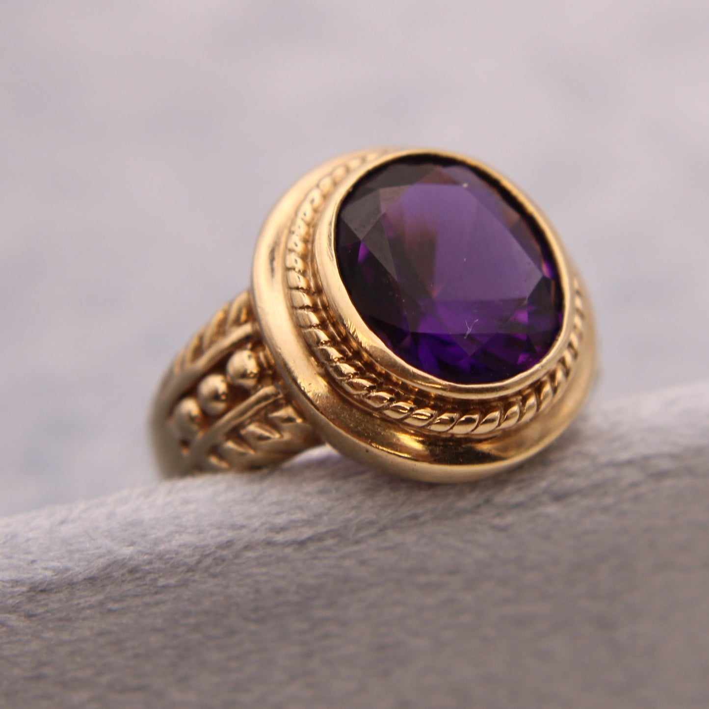 *SOLD* 9kt Yellow Gold Amethyst Bezel Bali Rope Class Ring