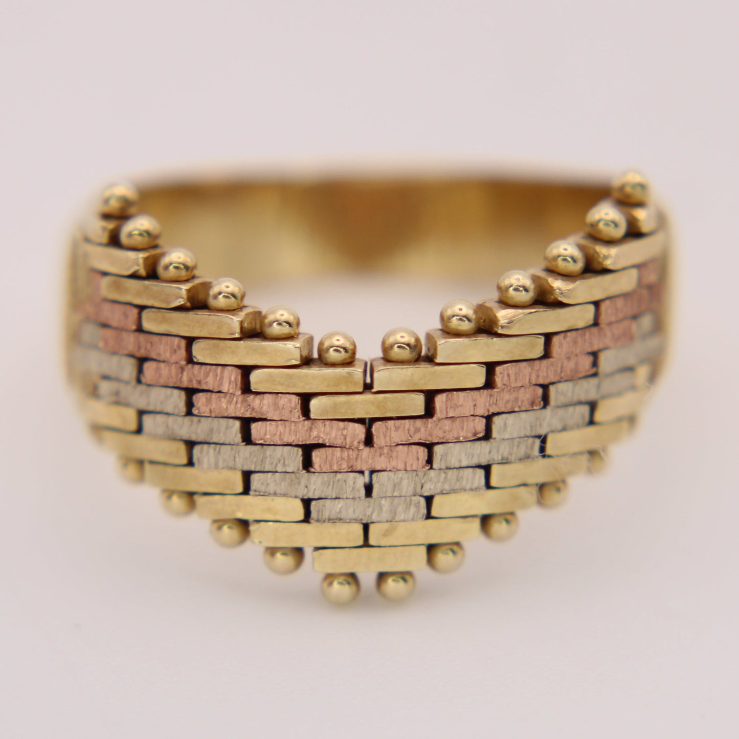 14kt Tri-Gold Mesh Wide V Point Beaded Edge Yellow Rose White Band Ring