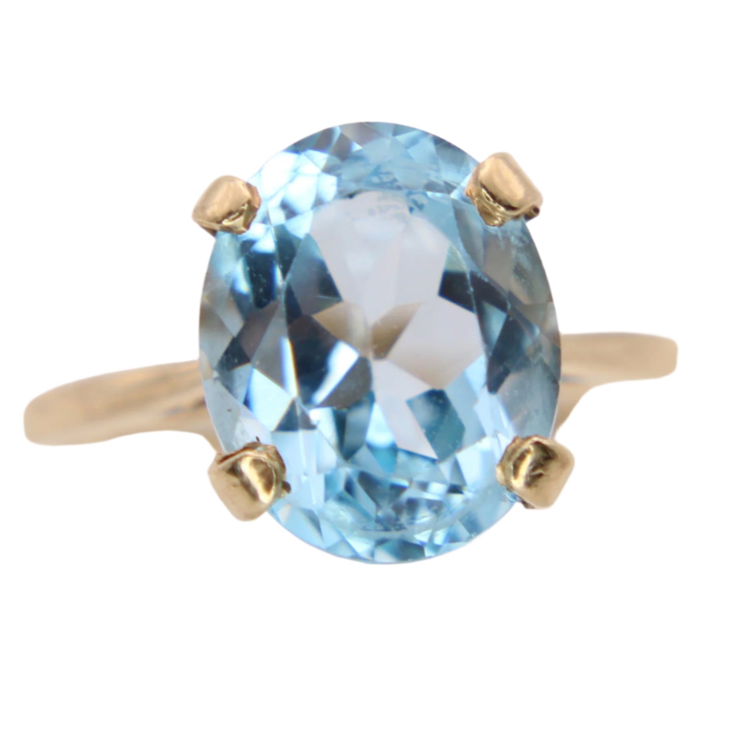 14kt Yellow Gold Oval Swiss Blue Topaz Cocktail Ring