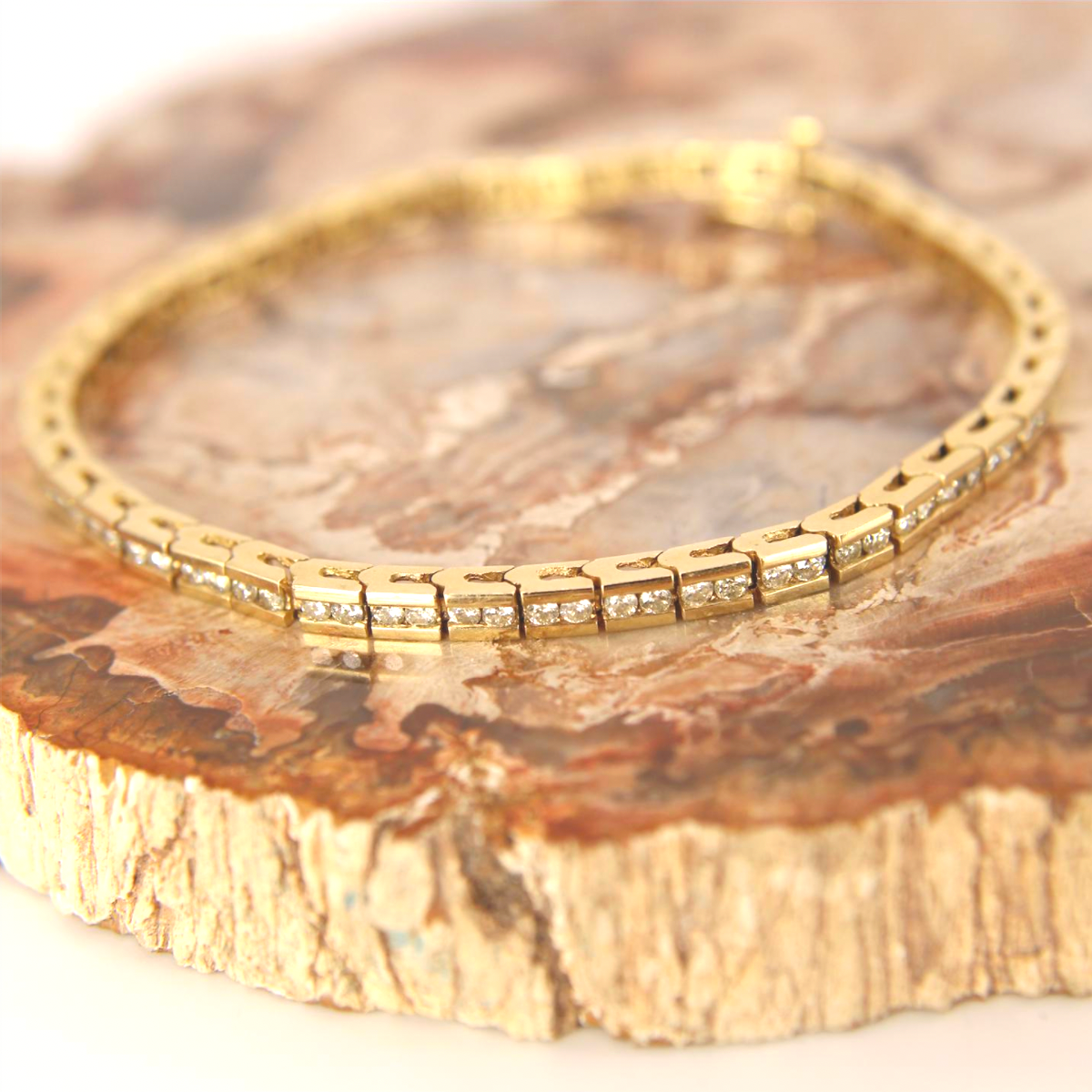 Vintage 14kt Yellow Gold Diamond 1.5CT Channel Set Tennis Link Bracelet